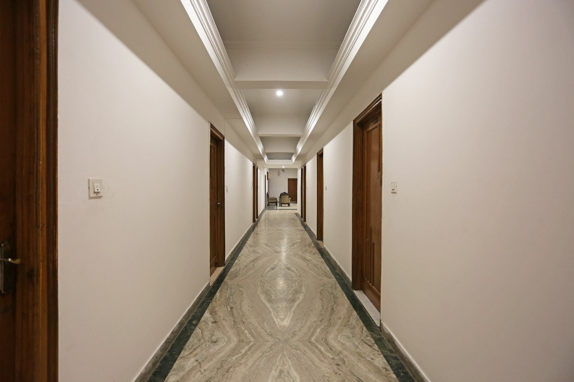 Oyo 10072 Hotel Amrit Regency Дехрадун Экстерьер фото