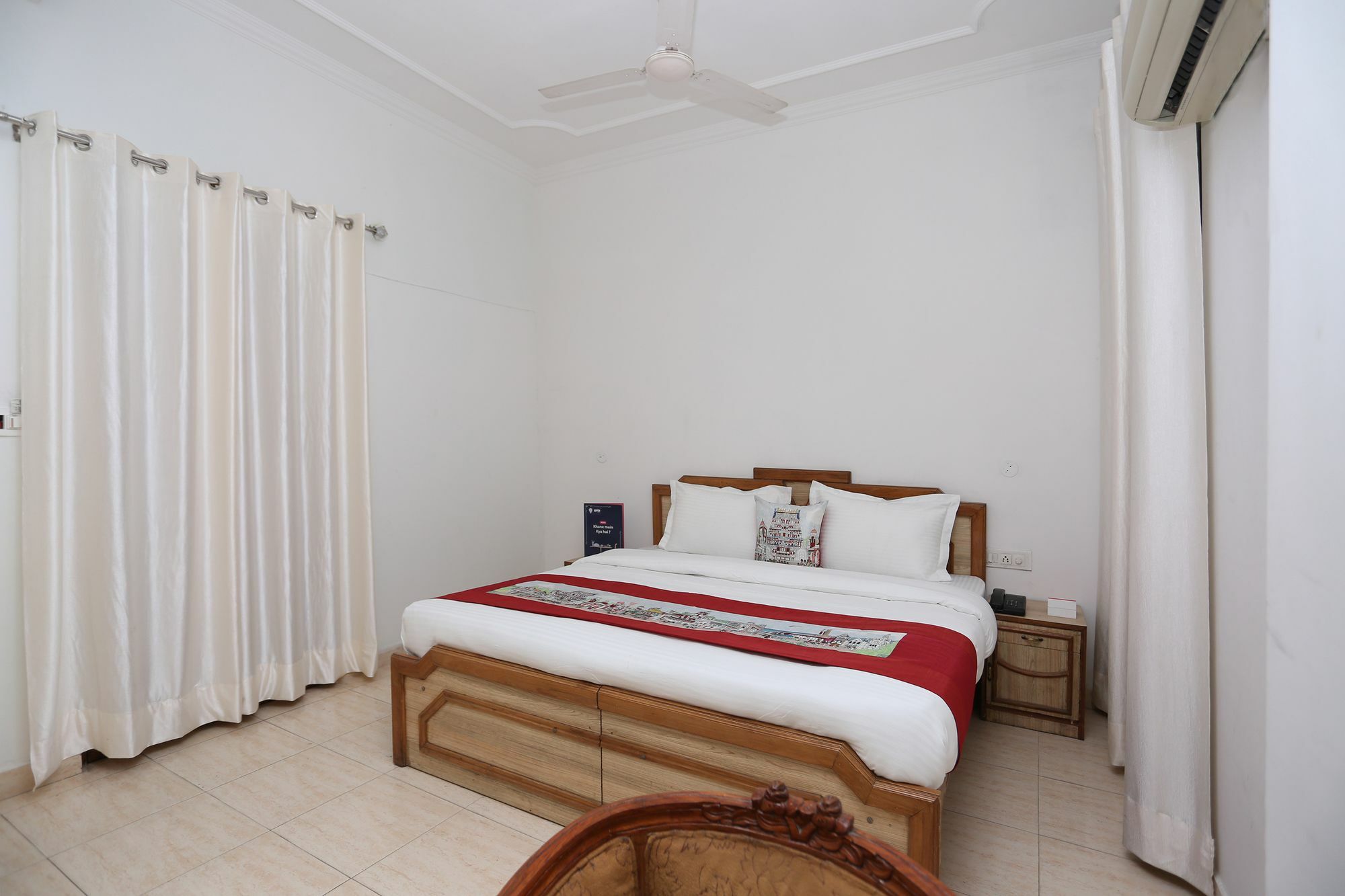 Oyo 10072 Hotel Amrit Regency Дехрадун Экстерьер фото